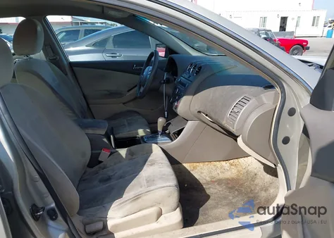 2010 Nissan Altima 2.5 S z USA, uszkodzony, nr VIN 1N4AL2AP5AN520725